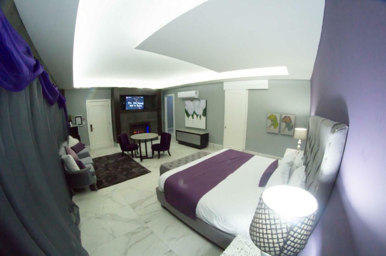Gran Hotel Cantera La Plaza Nuevo Laredo Bagian luar foto