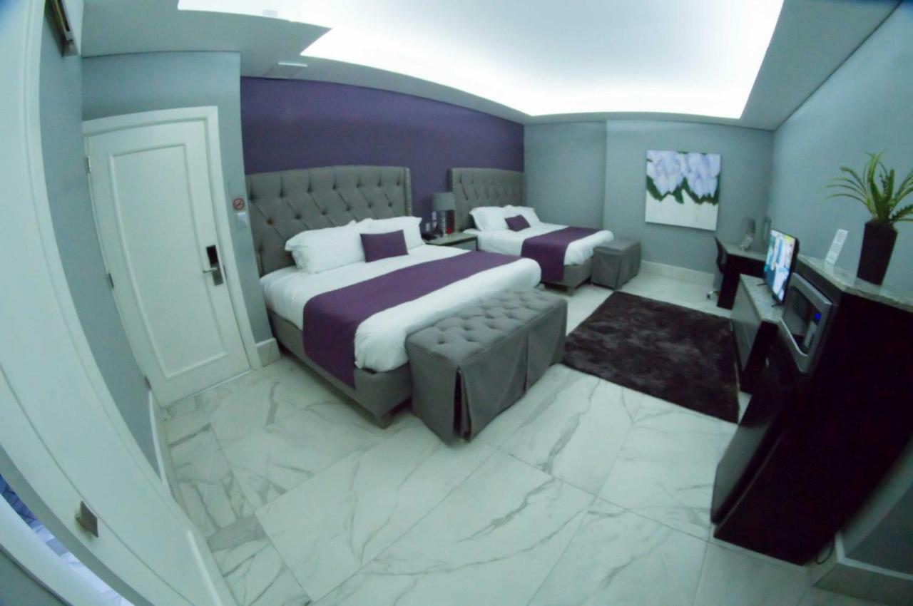 Gran Hotel Cantera La Plaza Nuevo Laredo Bagian luar foto